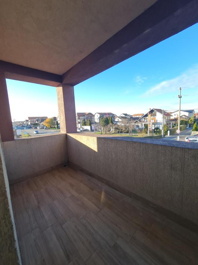 Airport Molko Apartments Surčin Εξωτερικό φωτογραφία