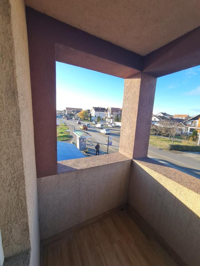 Airport Molko Apartments Surčin Εξωτερικό φωτογραφία