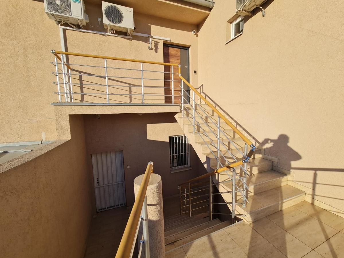Airport Molko Apartments Surčin Εξωτερικό φωτογραφία