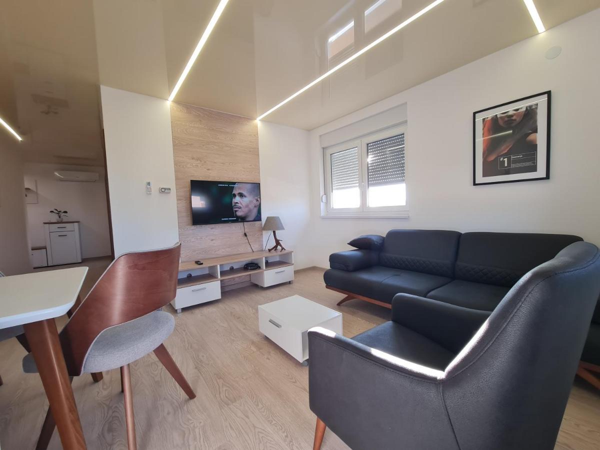 Airport Molko Apartments Surčin Εξωτερικό φωτογραφία