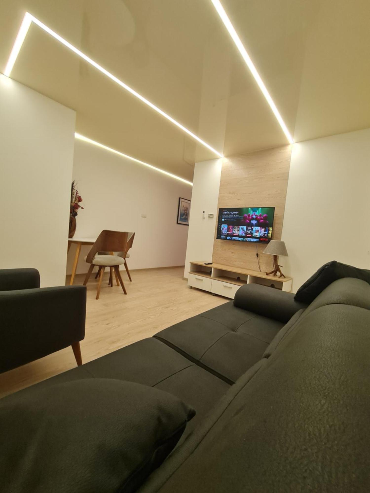 Airport Molko Apartments Surčin Εξωτερικό φωτογραφία