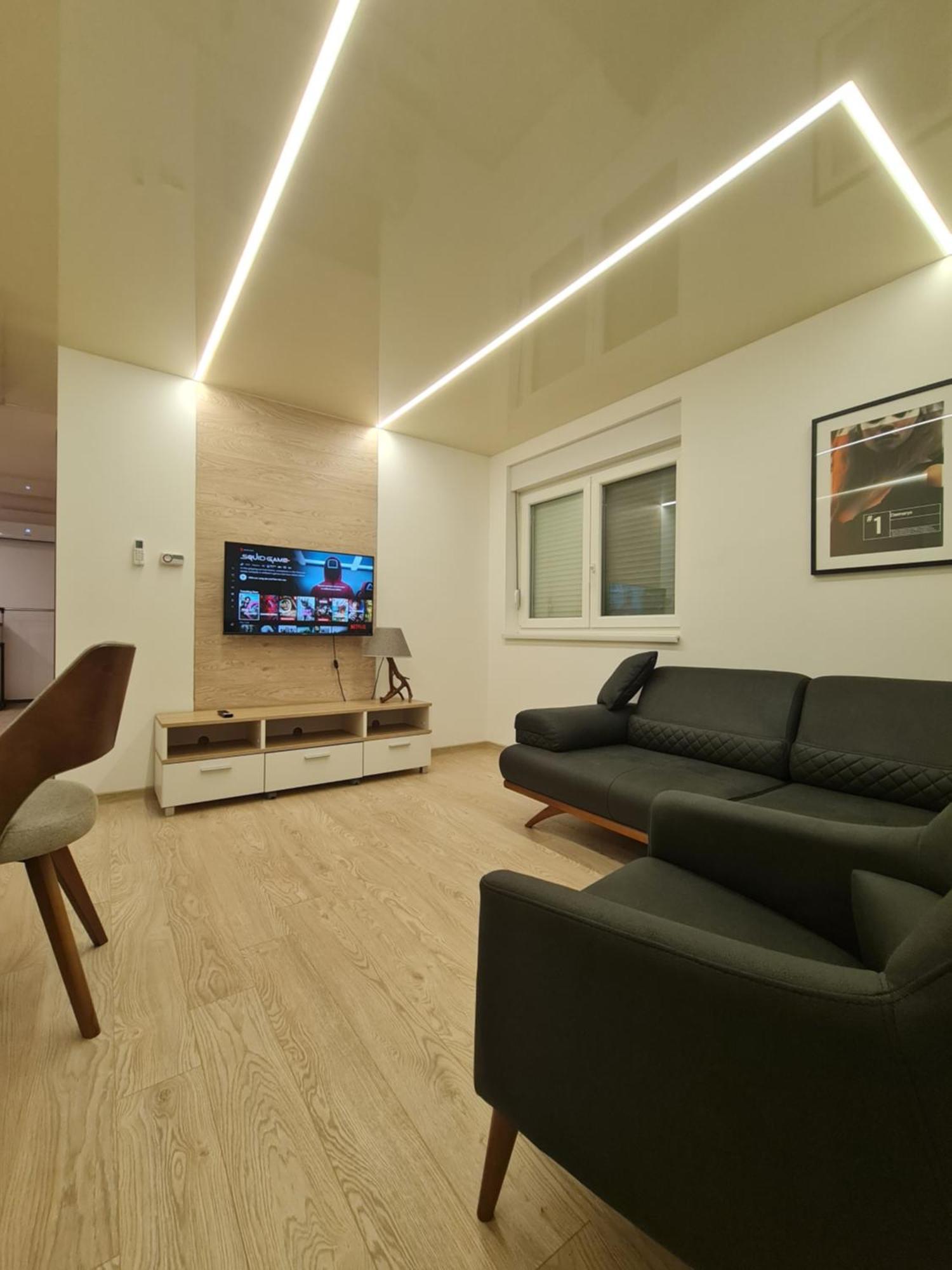 Airport Molko Apartments Surčin Εξωτερικό φωτογραφία