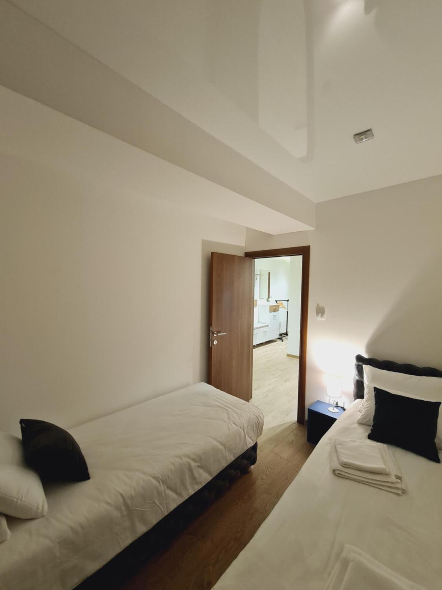 Airport Molko Apartments Surčin Εξωτερικό φωτογραφία