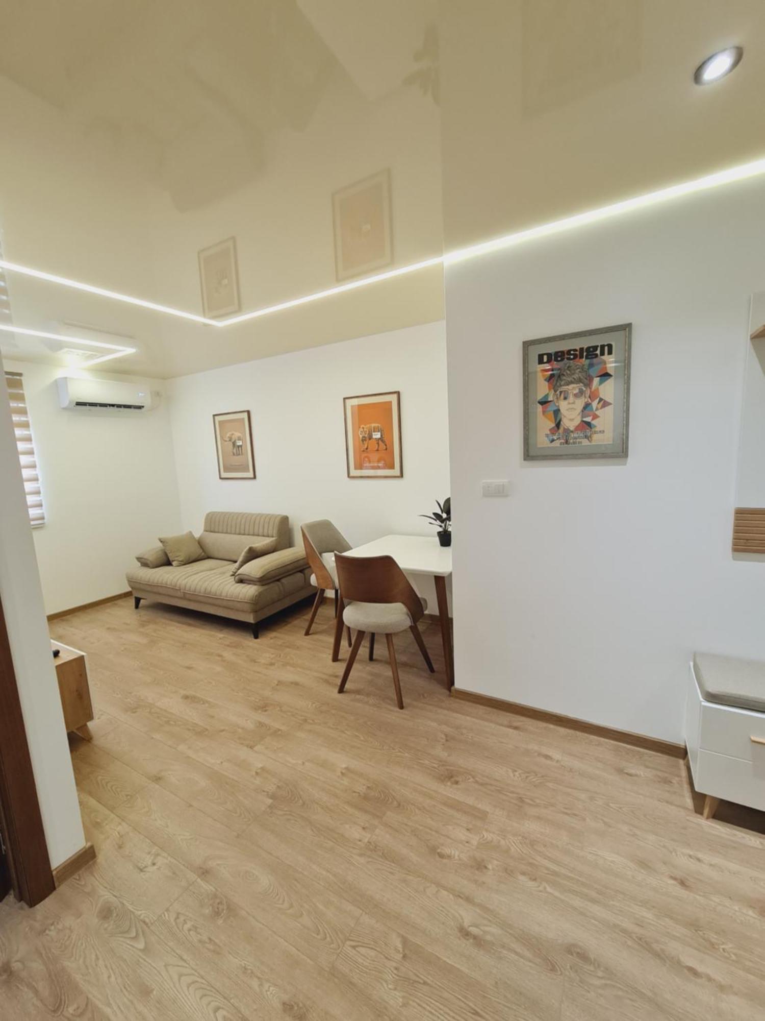 Airport Molko Apartments Surčin Εξωτερικό φωτογραφία